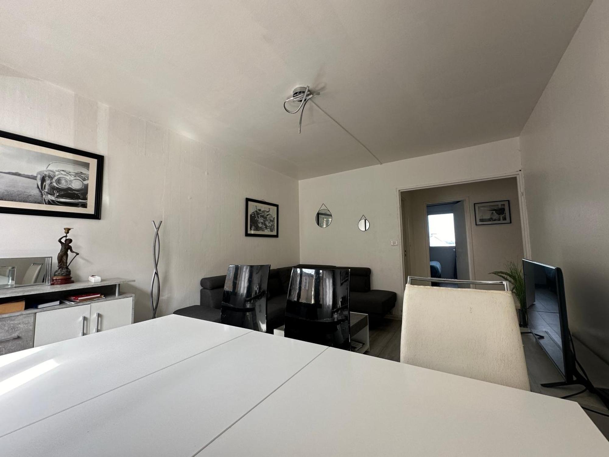 Le Montjovis, Spacieux Et Lumineux Avec Garage Apartamento Limoges